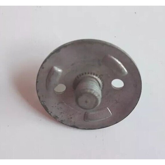 56 Vintage Wilson Rustproof Detachable Self Locking Golf Spikes & Original Bag - Picture 4 of 6